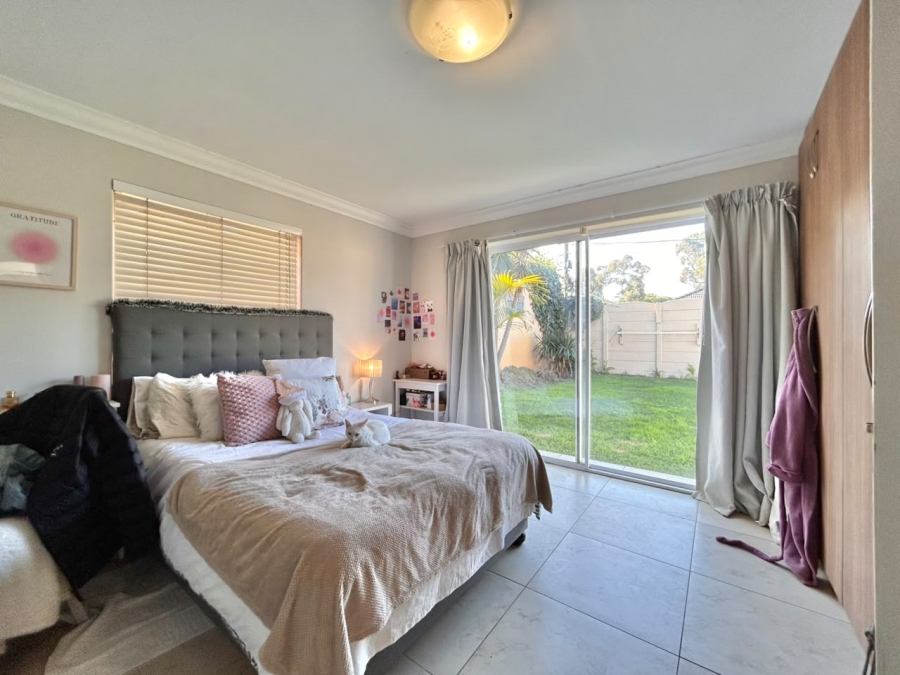 To Let 4 Bedroom Property for Rent in Plumstead Western Cape